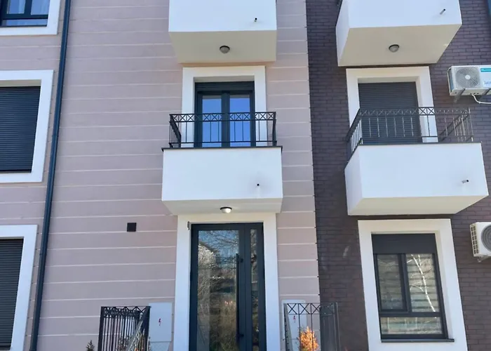 Luka Lux * Vrnjačka Banja